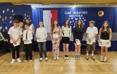 Wyr&oacute;żnieni uczniowie klasy 6a