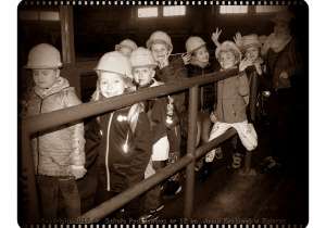 Uczniowie klasy IIb i IIIb na wycieczce szkolnej w kopalni soli w Kłodawie